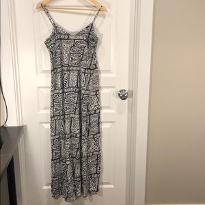 O’Neill muted black and white midi dress